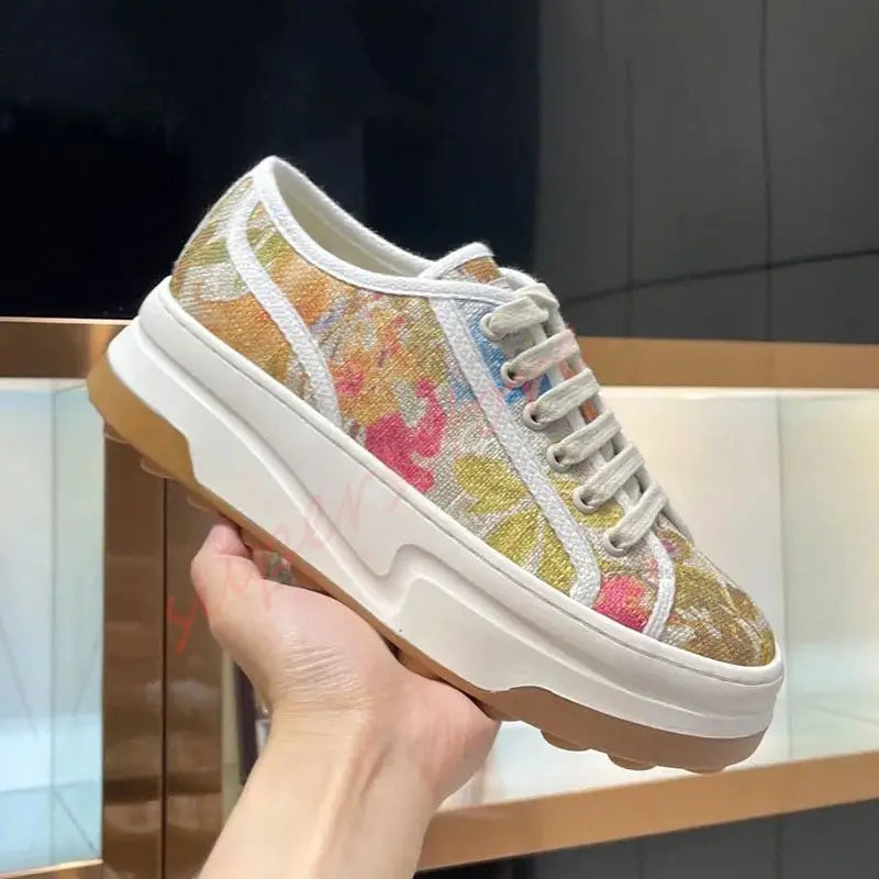 2025 New Women's Thick Soled Canvas Shoes Retro Height Increasing Casual Canvas Shoes